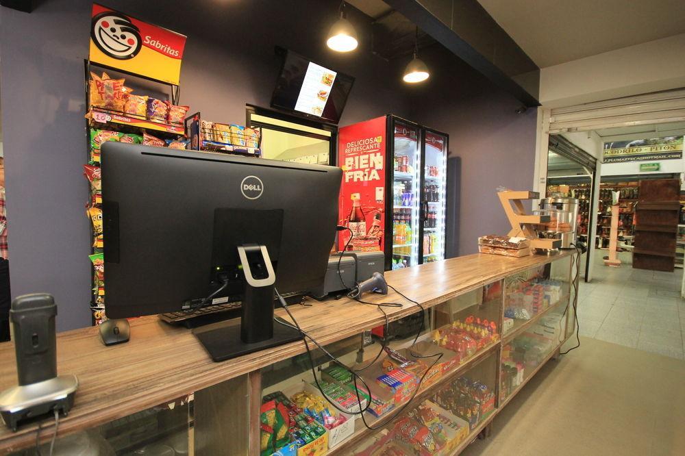 Capital O Hotel Plaza Premier Leon Ngoại thất bức ảnh